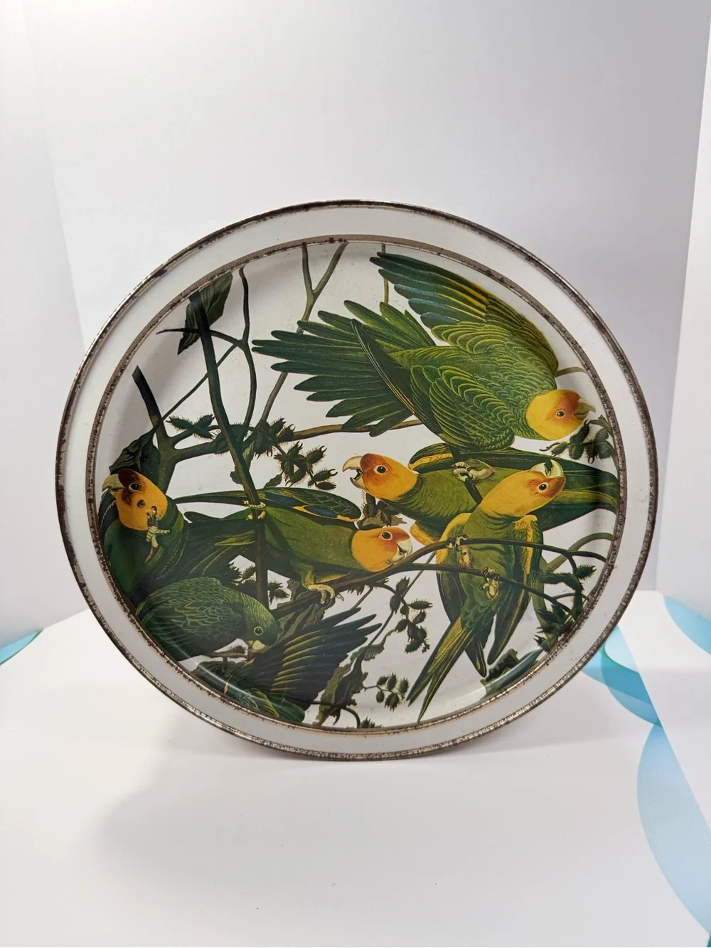 N/A decorative round